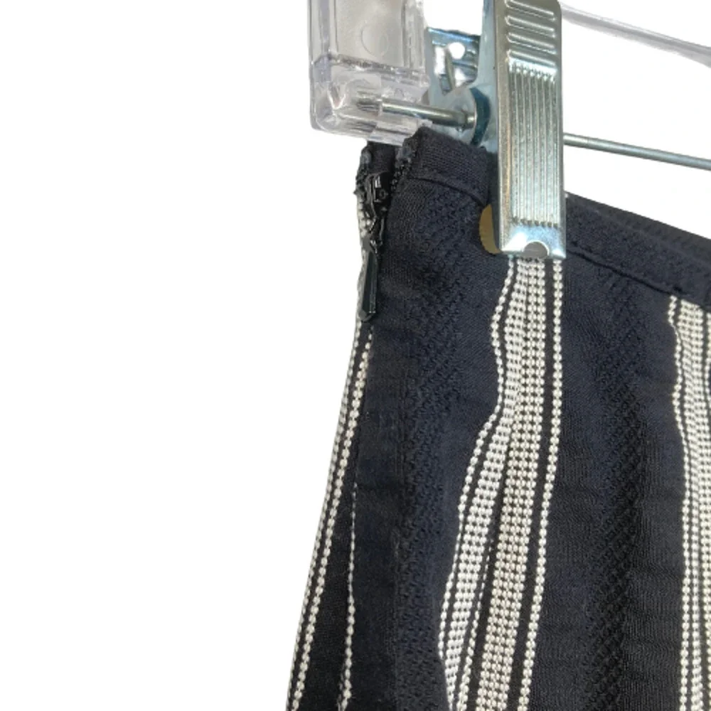 Talbots‎ Petites Skirt Womens Sz 2P Black White Striped Cotton Pleated A-Line